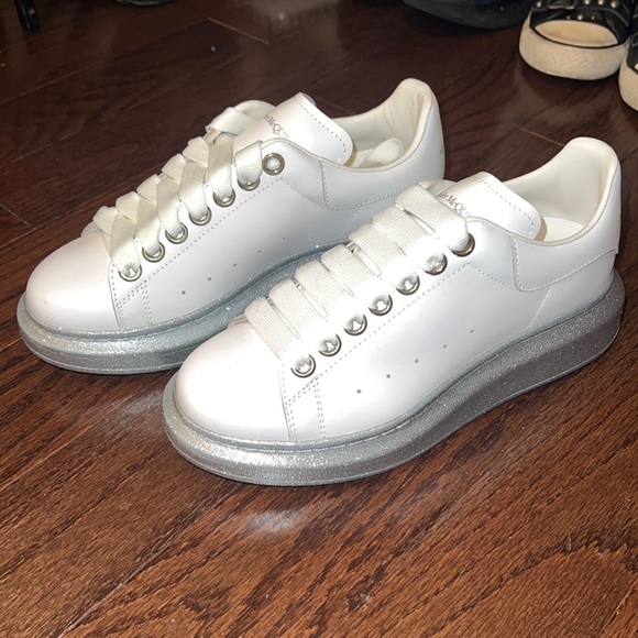 Alexander McQueen Shoes - Alexander McQueen sneaker